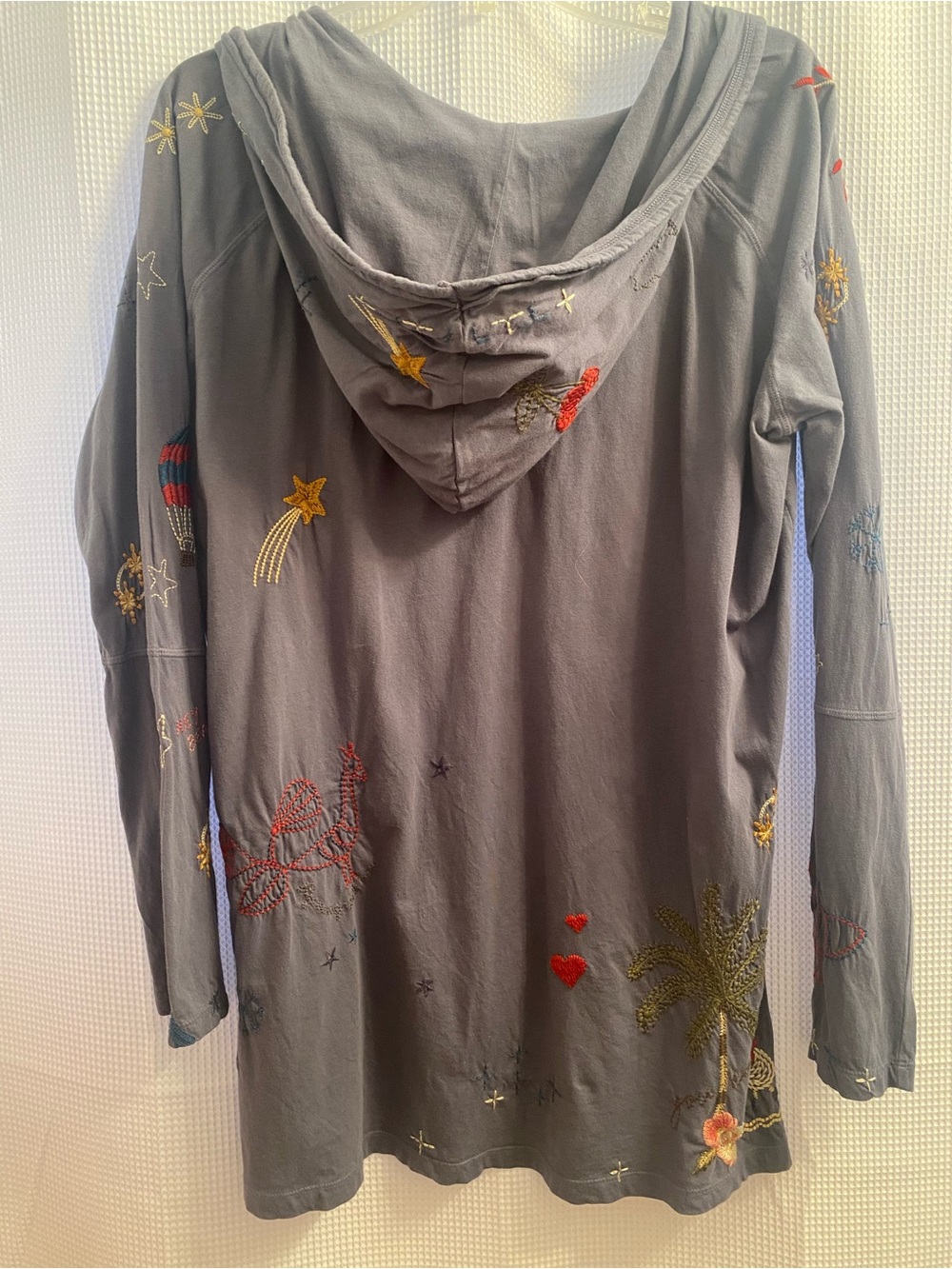 Johnny Kia Beach Hooded Tunic with Multicolor Embroidery - Picture 5 of 8